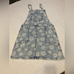 Cat and Jack daisy jean overall dress. Darling! Girls size 10/12. K